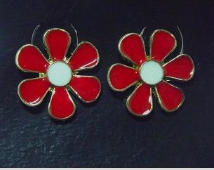 Brinco Florzinha Vermelha